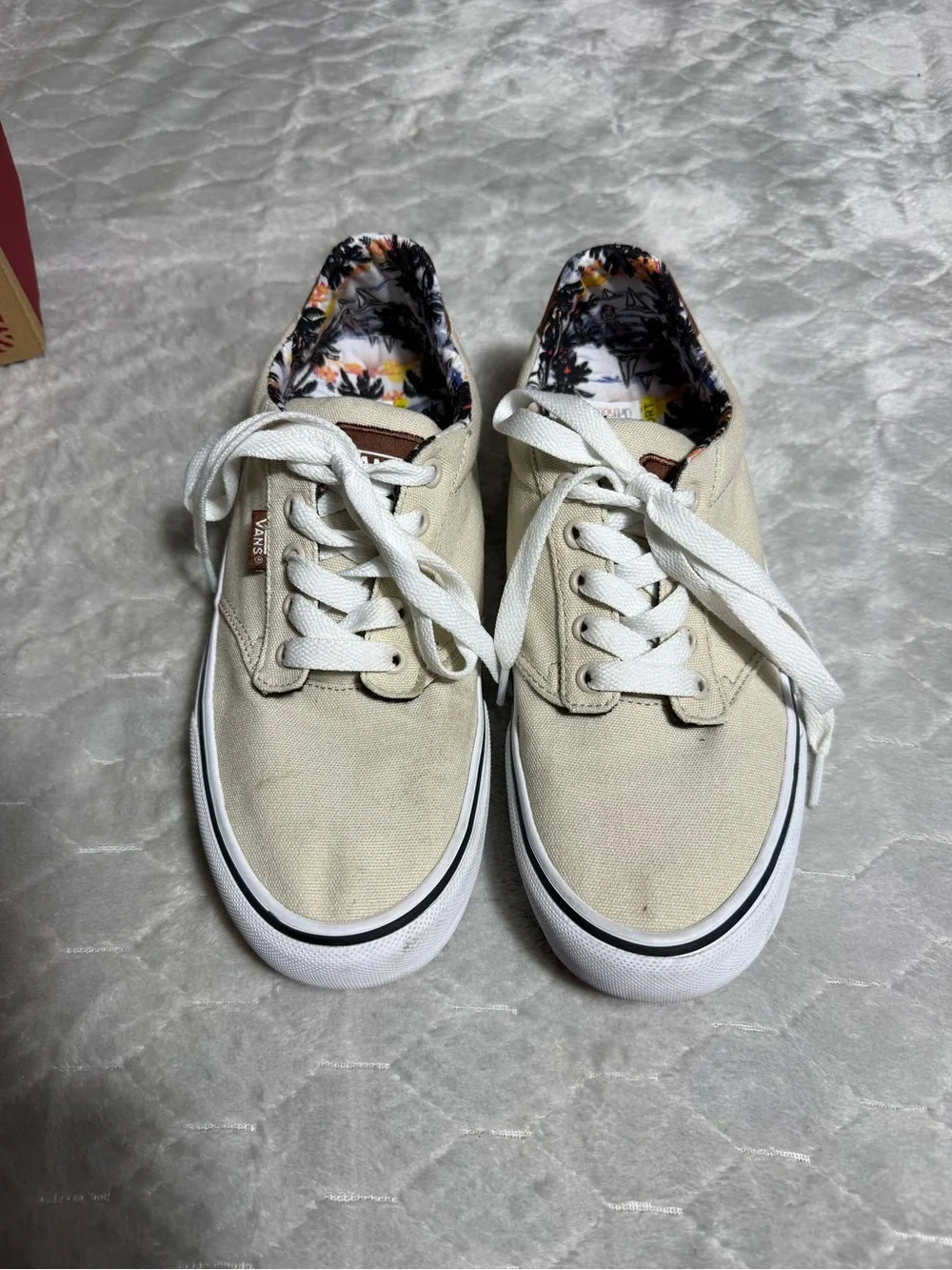 Vans Atwood Deluxe Aloha Canvas Sneakers Oatmeal White Men’s‎ 8 w/ Box
